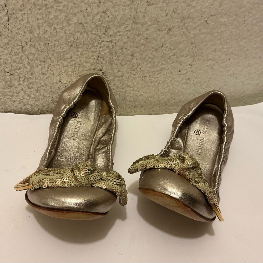 Louis Vuitton Metallic Gold Sequin Bow Ballet Flats size 37.5